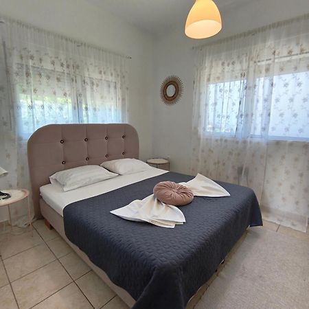 Cozy Apartment Іялісос Екстер'єр фото